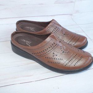 Easy Street Brown‎ Slip On Clog 8 Comfort Wave